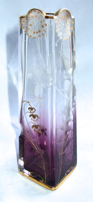 Other Glass Houses          Art Deco Glass. HARRACH INTAGLIO DANDILION